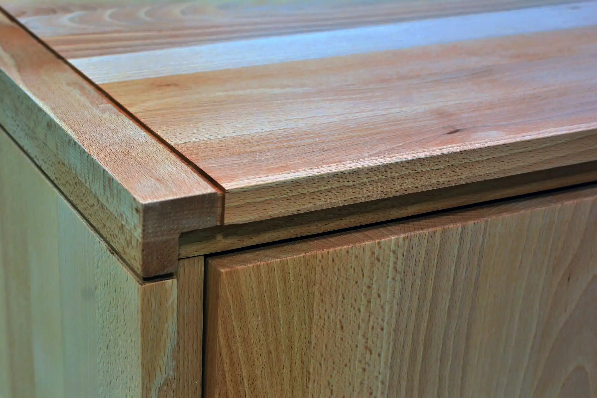 Solid maple edge Wood for Kitchen Countertops detail